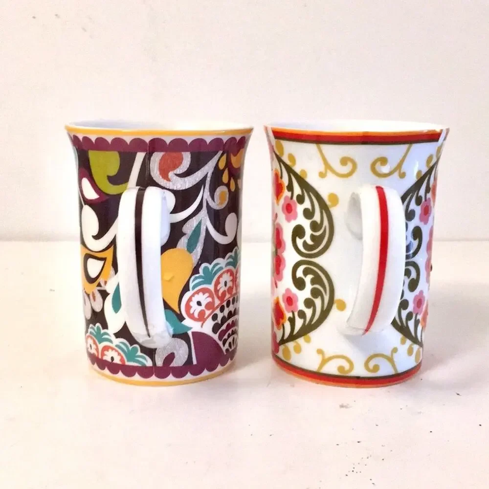 Vera Bradley coffee mug set of 2 used colorful